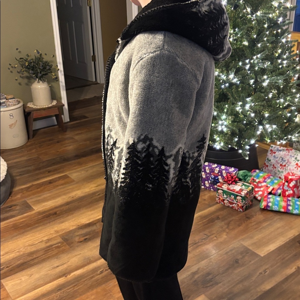 Alpine Studio reversible coat- Size Small - Picture 6 of 10